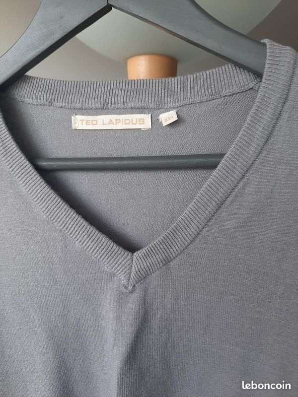 Pull en cachemire Ted Lapidus excellent état Vêtements