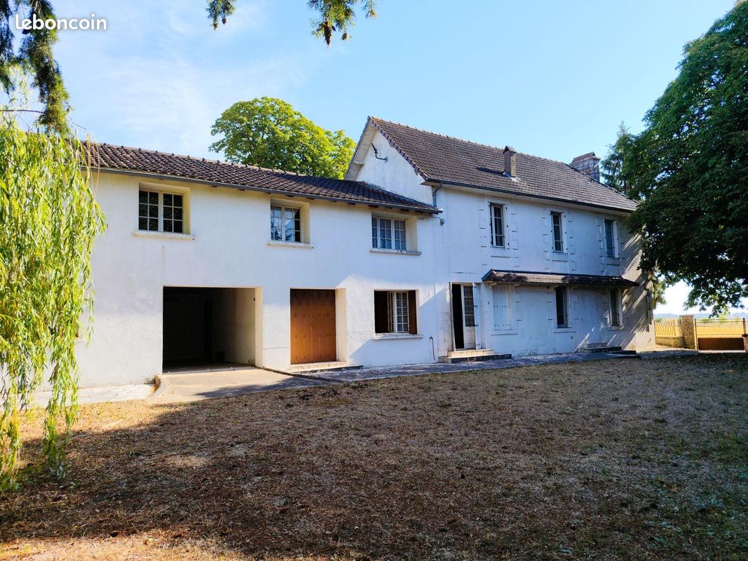 Maison 8 pièces 140 m² · à La Chapelle-Moulière · 140 m² · 197 980 €