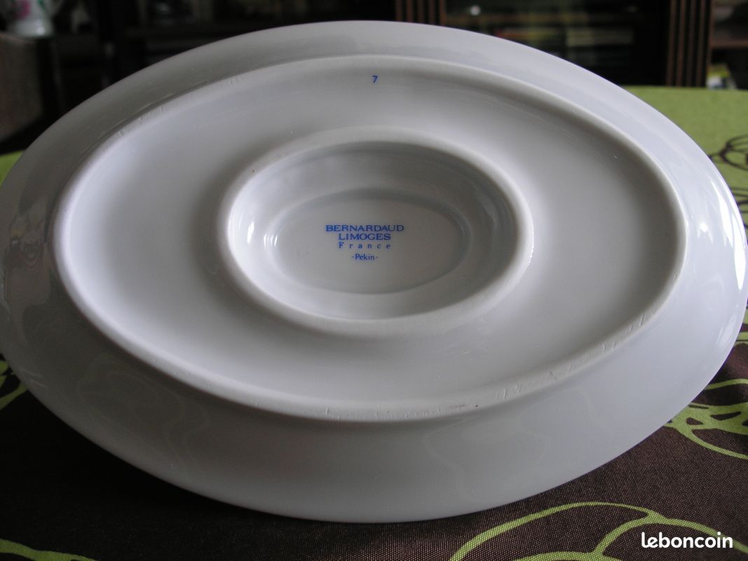 Saucière sur base Bernardaud Pekin vert filet doré (image 3)
