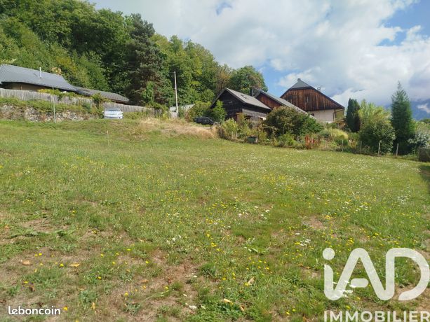 Terrain 610 m² Saint-Georges-d'Hurtières