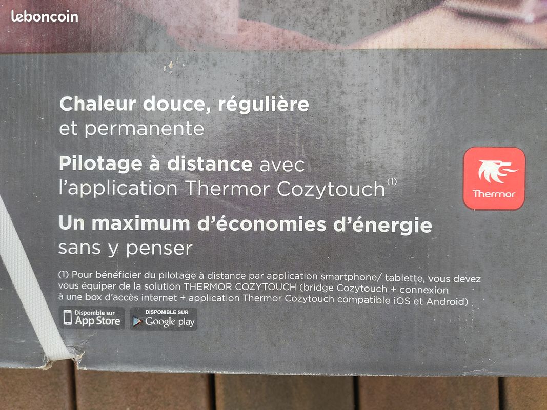 Radiateur connecté Thermor Bilbao 3 de 1000W dans son emballage (image 2)