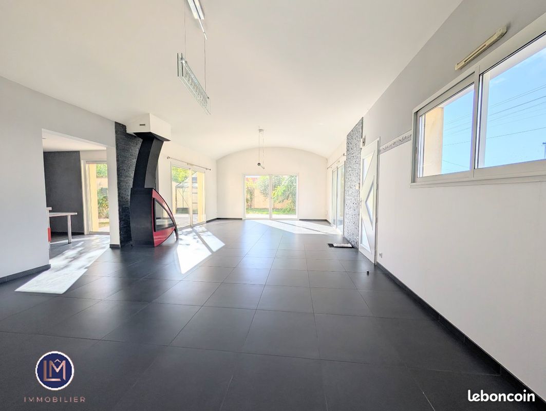 Maison 5 pièces 157 m² · à Saint-Philbert-de-Grand-Lieu · 157 m² · 399 500 €