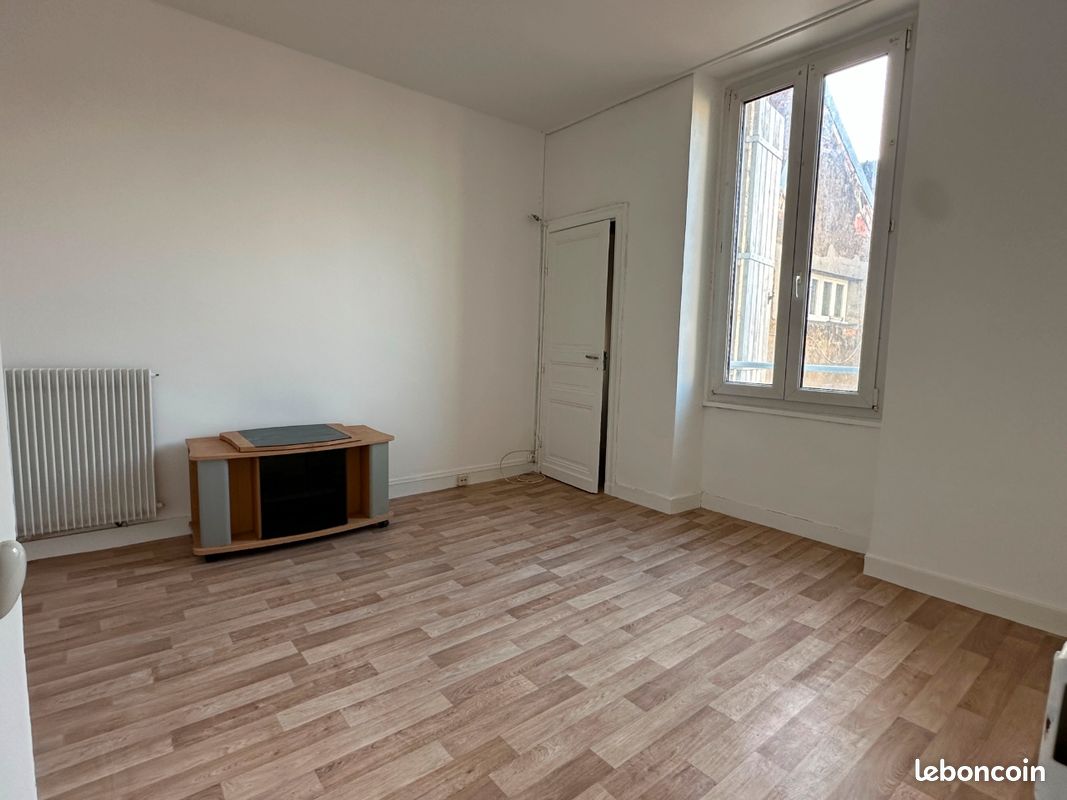 Appartement 1 pièce 20 m² · à Périgueux · 20 m² · 390 €