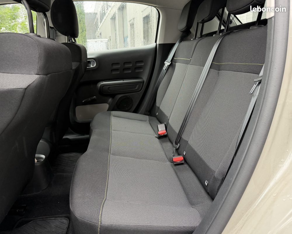 CITROEN C3 1.2 82ch FEEL - APPLE & ANDROID CARPLAY - Siège Chauffant - DISTRIBUTION NEUVE (image 10)