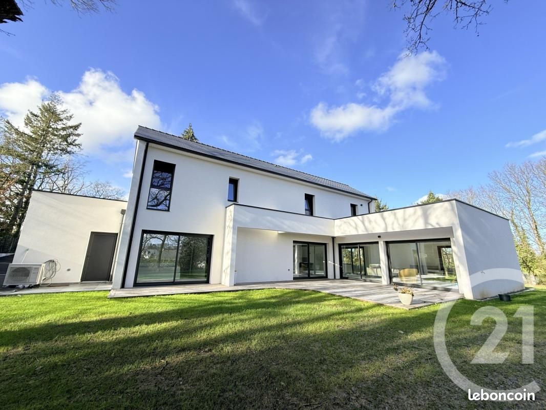 Maison 6 pièces 172 m² · à La Chapelle-sur-Erdre · 172 m² · 683 100 €