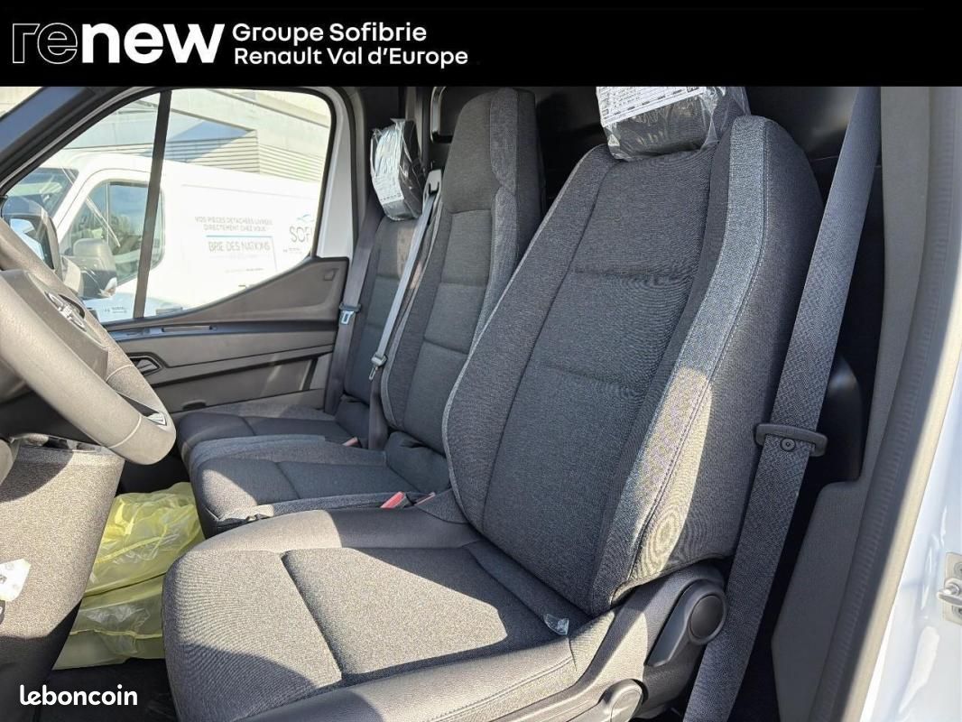 Nissan Interstar FOURGON 3T3 L2H2 2.0 DCI 130 N-CONNECTA (image 9)