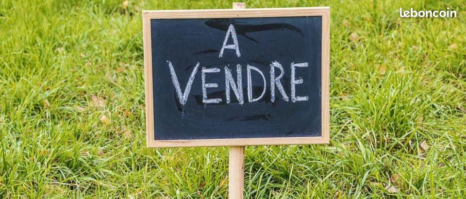 Terrain 1208 m² · à Hangest-en-Santerre · 1 208 m² · 45 280 €