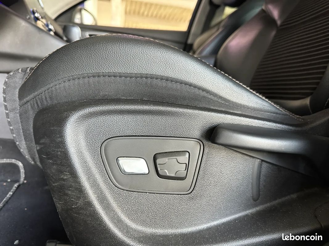 RENAULT Talisman 1.3 158ch Intens BVA - 2020 - Suivi complet - Phares LED (image 16)