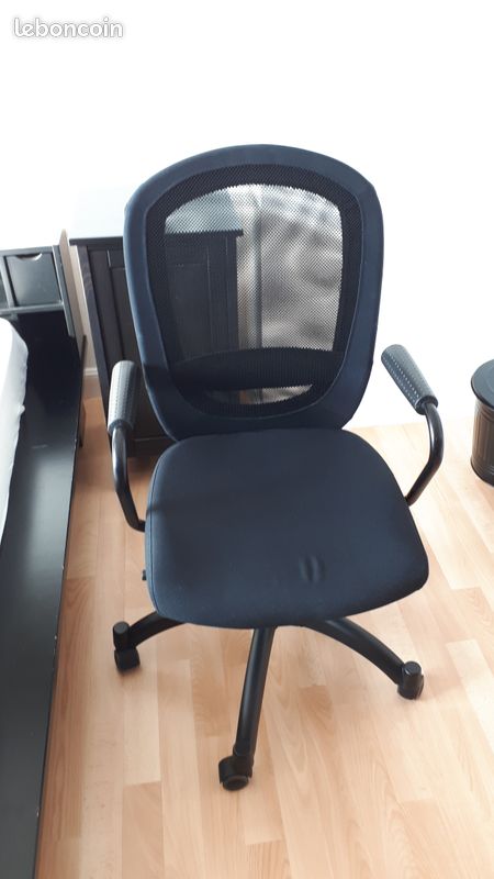 Ensemble bureau (image 2)