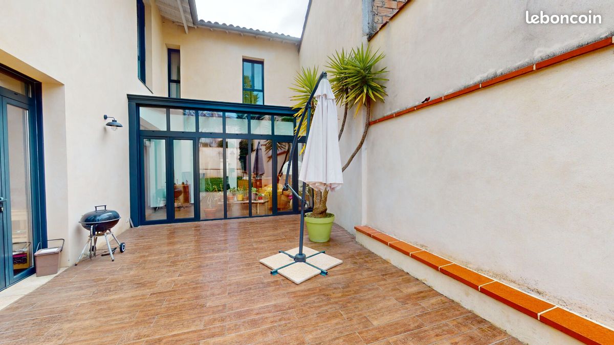Maison 7 pièces 232 m² (image 3)