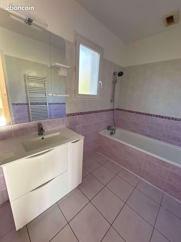 Maison a louer bourgoin-jallieu - 4 pièce(s) - 101 m2 - Surfyn
