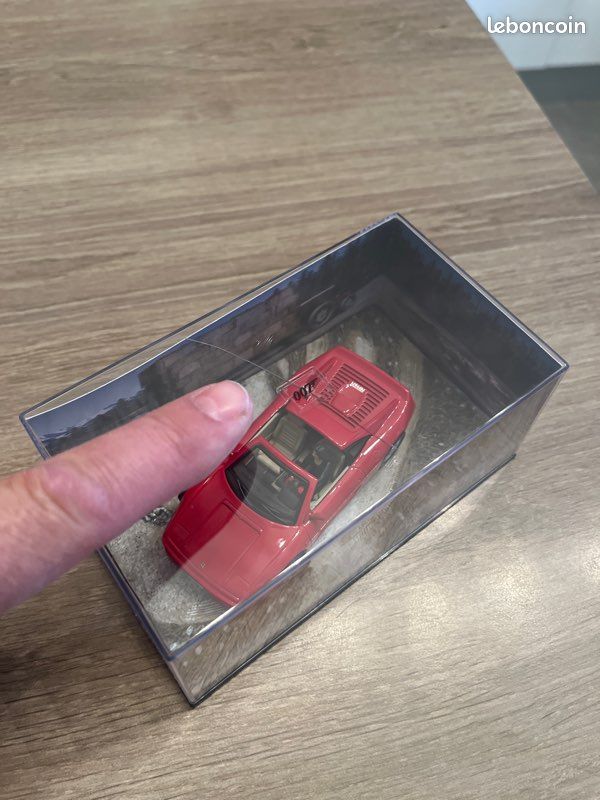 Ferrari F355 Berlinetta Voiture 1:18 BBR, Précommandes P18140A