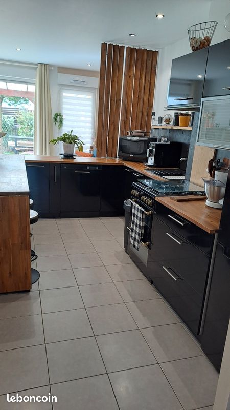 Appartement 4 pièces 77 m² · à Saint-Jacques-de-la-Lande · 77 m² · 254 900 €