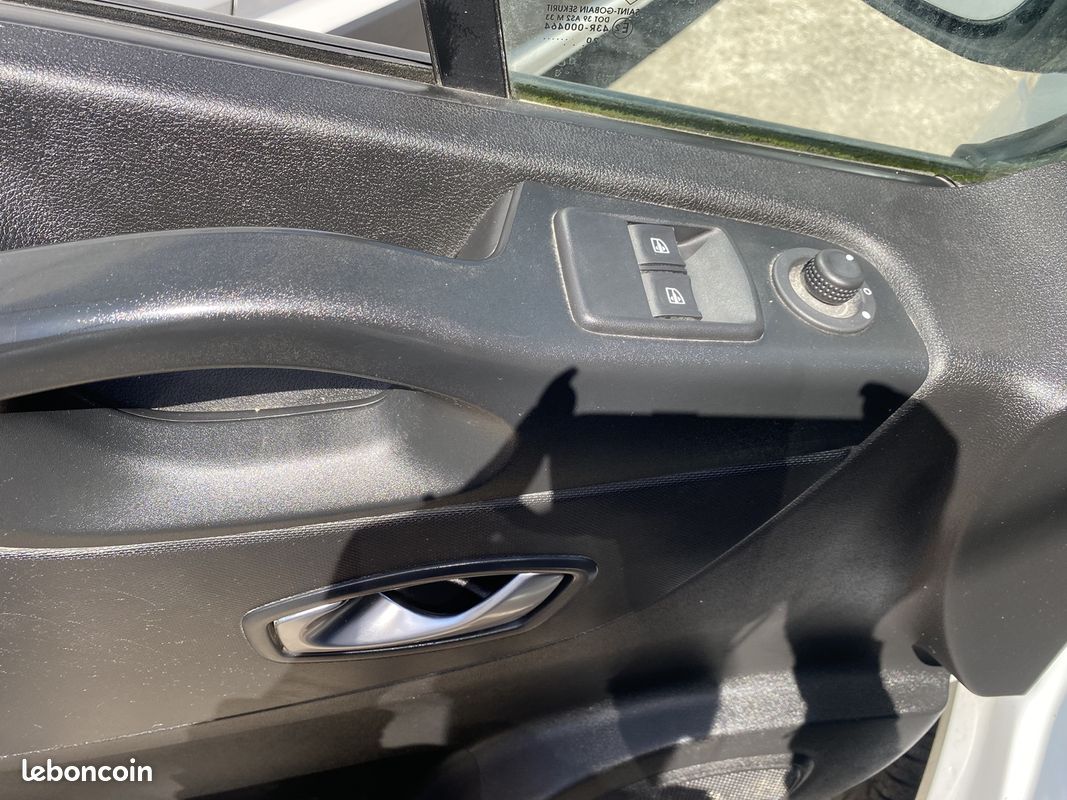 Renault TRAFIC III FG L2H2 1200 2.0 DCI 170CH ENERGY GRAND CONFORT E6 - 15 408 HT (image 13)