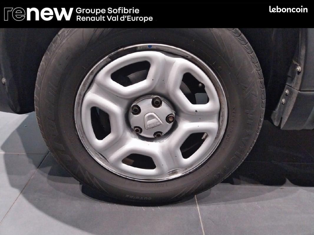 Dacia Duster TCe 100 4x2 Essentiel (image 11)