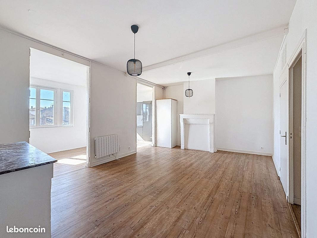 Appartement 3 pièces 89 m² - Locations