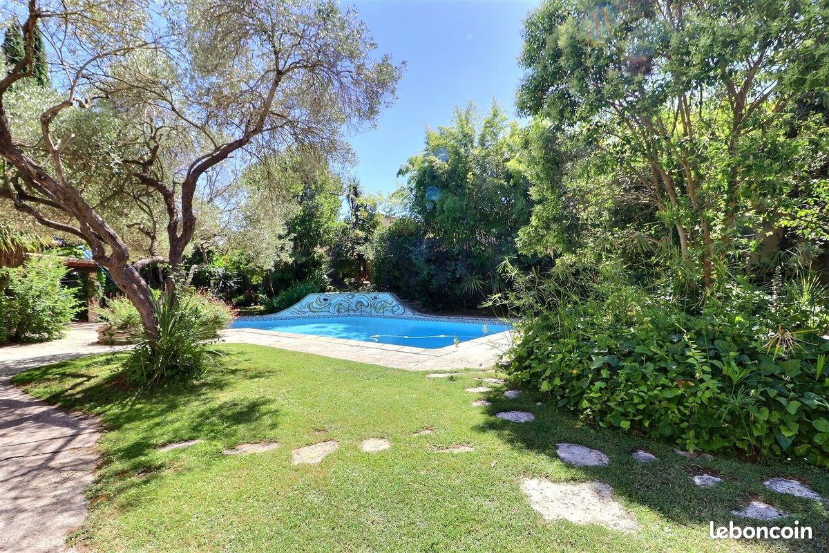 Maison 6 pièces 164 m² · à Lattes · 164 m² · 899 000 €
