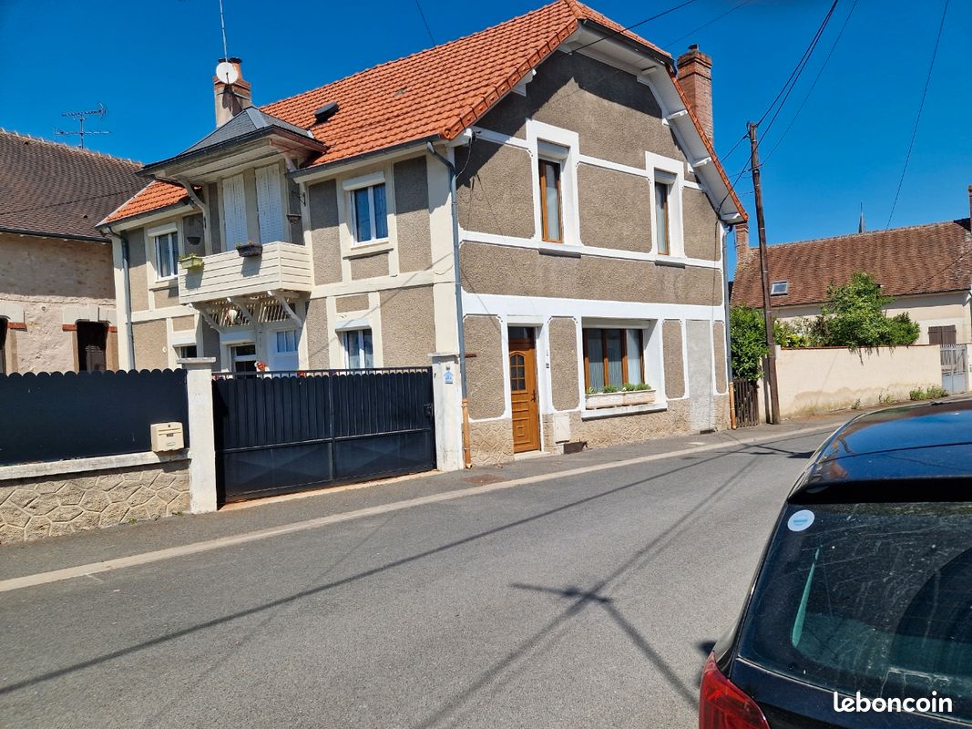 Maison 7 pièces 145 m² · à Chabris · 145 m² · 117 000 €