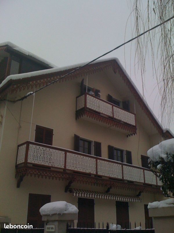 Location Chalet 200 m² plein centre de Bagnères de luchon 12 personnes (image 1)