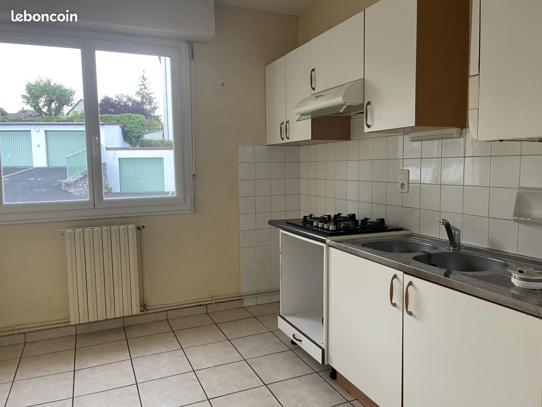 Appartement 2 pièces 49 m² · à Villefranche-de-Rouergue · 49 m² · 465 €