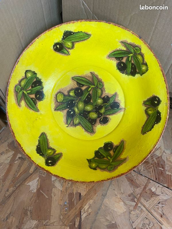 Bassine ancienne peinte à la main – décor olives (image 1)