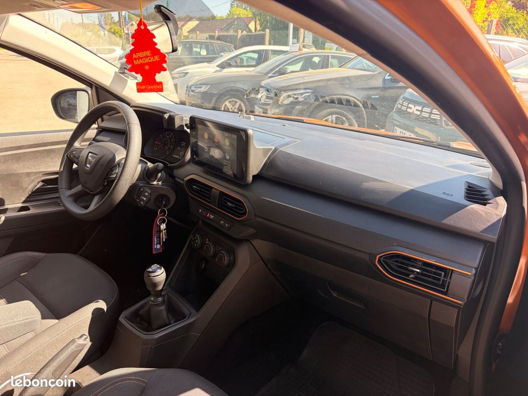 DACIA Sandero III Stepway 1,0TCE 100ch Comfort (image 14)
