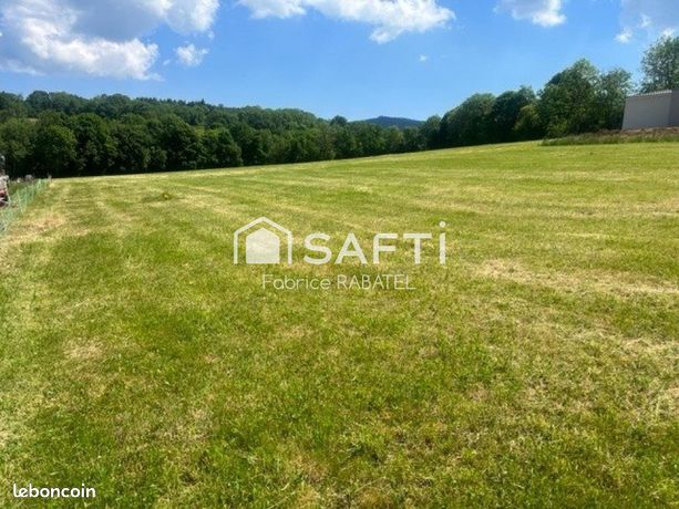 Terrain 1218 m² NEBOUZAT