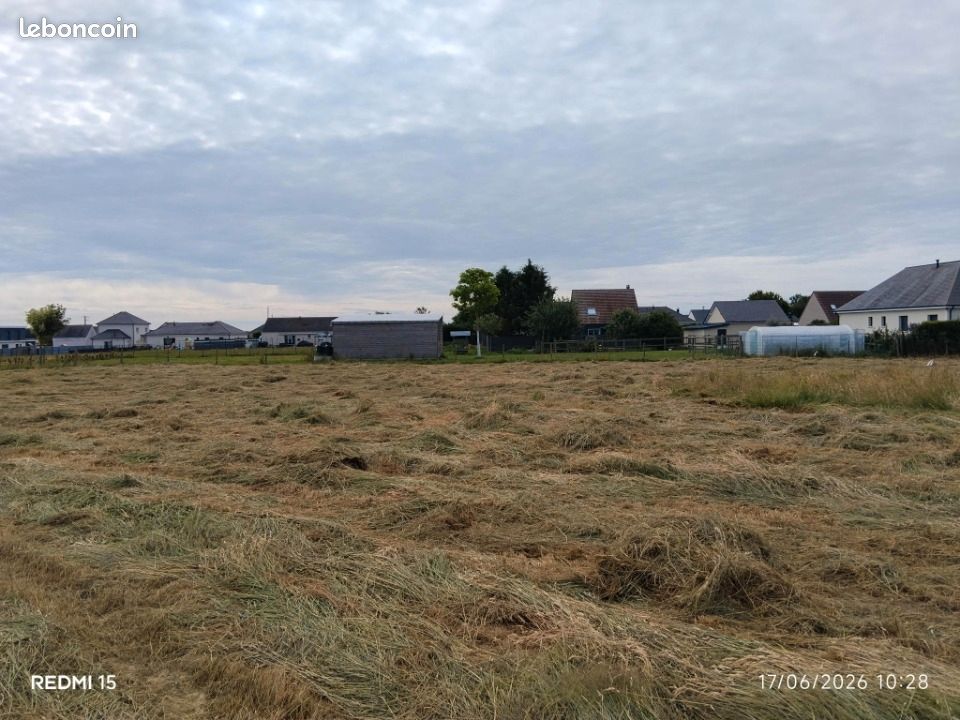 Terrain 1110 m² · à Crestot · 41 000 €