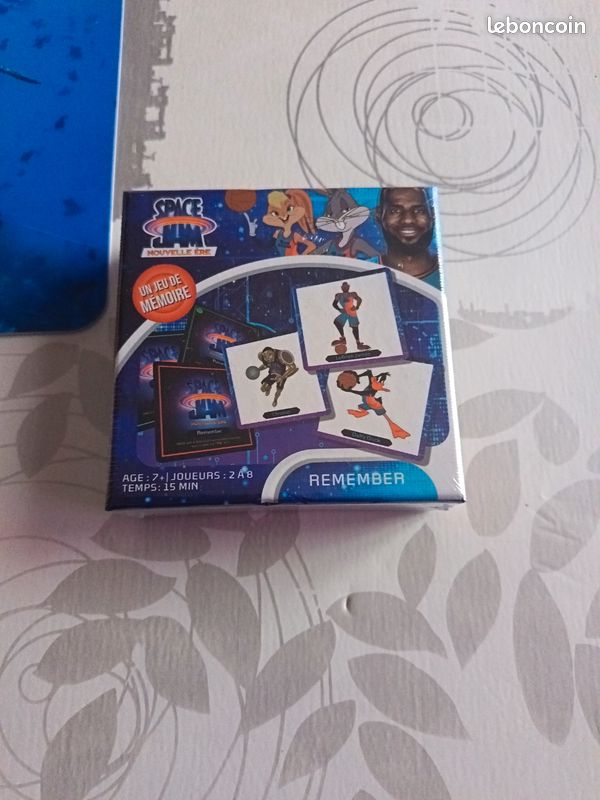 Jeu de mémoire space jam (image 1)