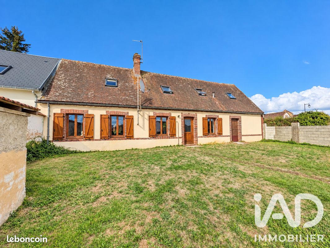 Maison 5 pièces 104 m² · à Friaize · 104 m² · 138 000 €
