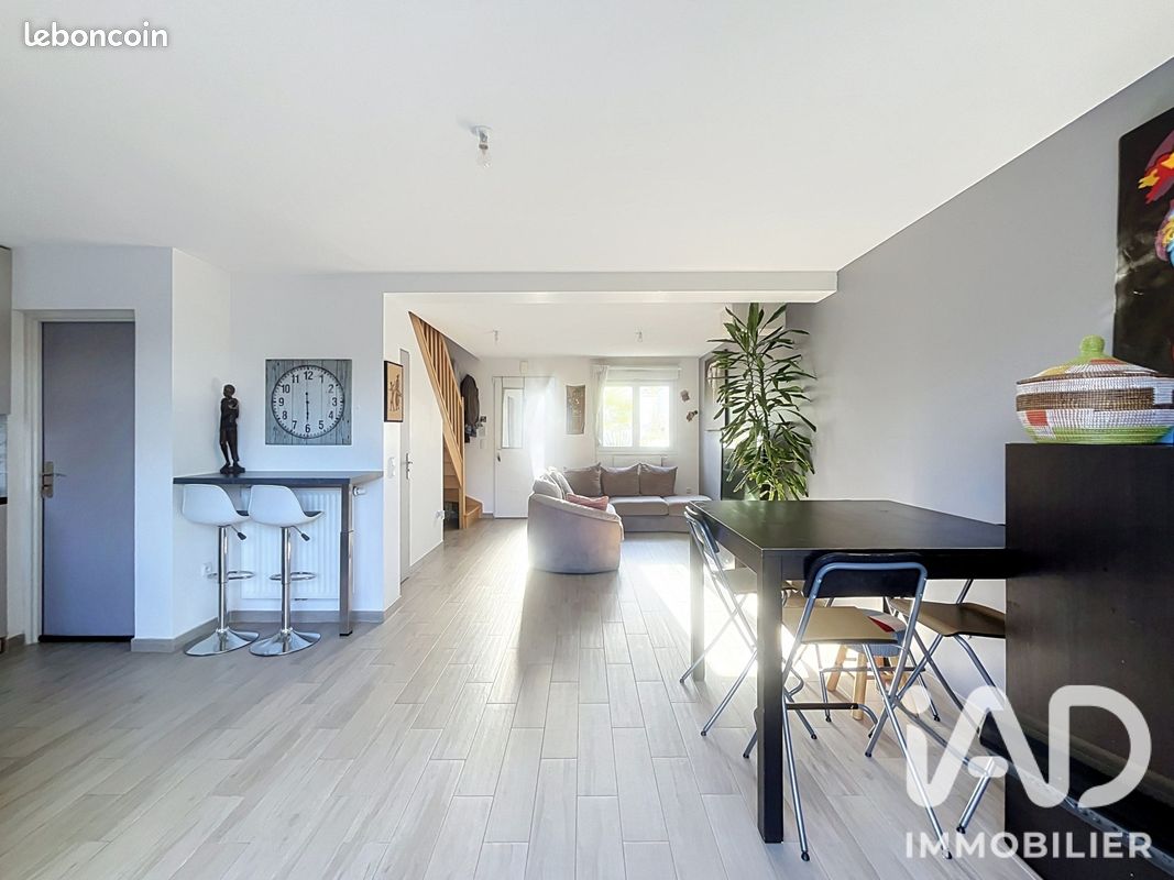 Maison 5 pièces 84 m² · à Coubron · 84 m² · 329 000 €