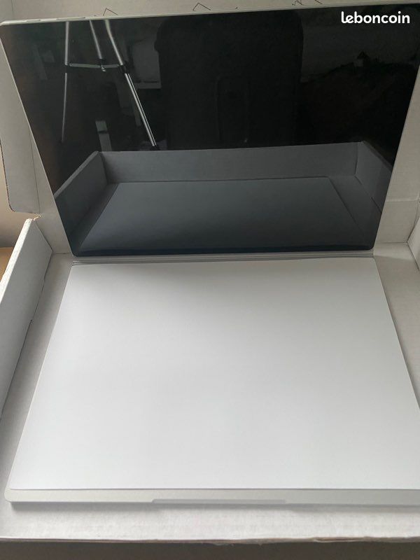 Microsoft surface book 3 (image 2)