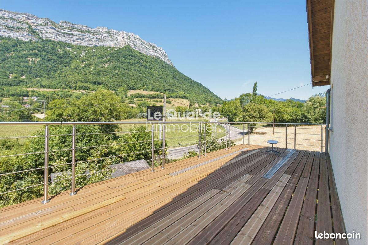 Maison 6 pièces 197 m² · à Saint-Martin-le-Vinoux · 197 m² · 480 000 €