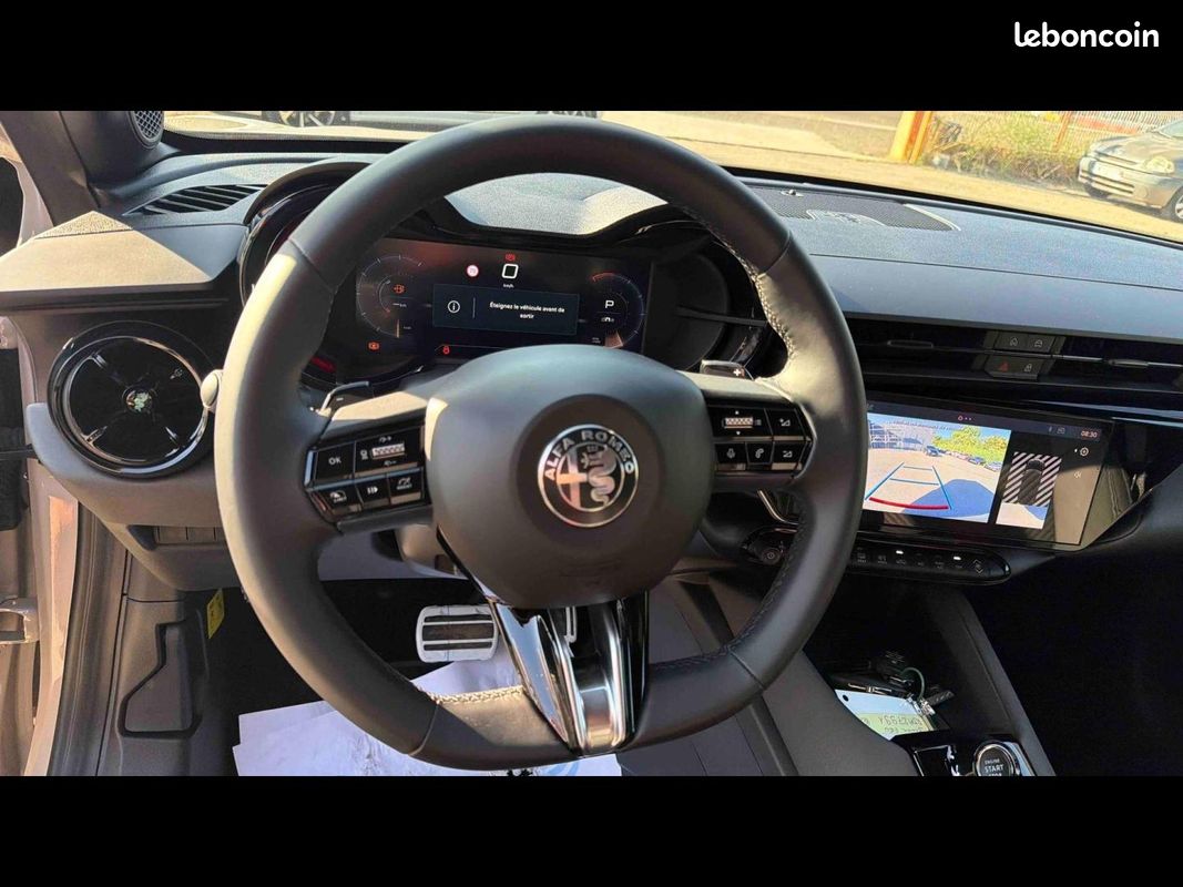 Alfa romeo Junior 1.2 Ibrida 136ch Speciale DCT6 (image 12)