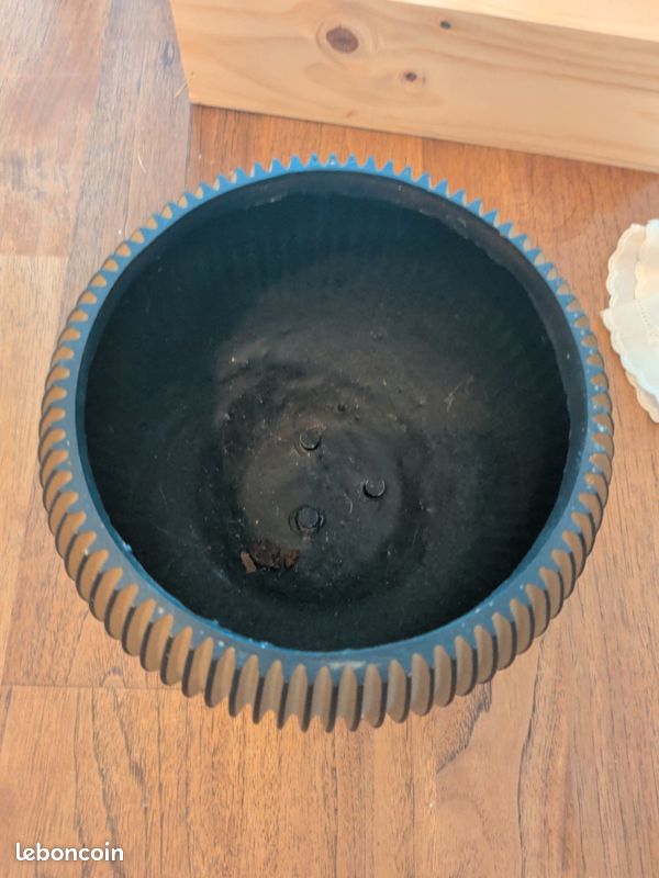Vase (image 2)