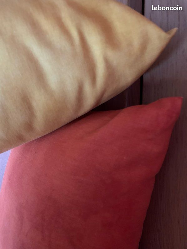 Coussin jaune ou orange déhoussable. Neuf (image 2)