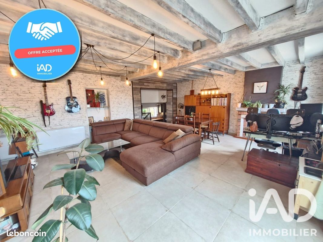 Maison 4 pièces 104 m² · à Neuvy-en-Sullias · 104 m² · 214 000 €