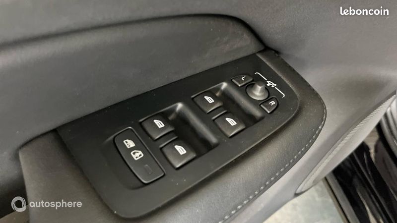 Volvo V60 B4 197ch Plus Style Dark DCT 7 (image 31)