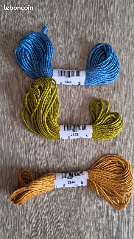 Lot fils Au ver à soie + paire de ciseaux DMC (image 2)