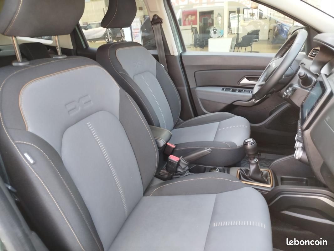 Dacia Duster 1.5 Blue dCi 115ch Extreme 4x4 (image 12)