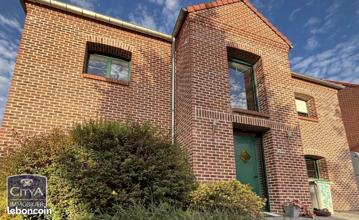 Maison 10 pièces 218 m² · à Escaudœuvres · 218 m² · 360 400 €
