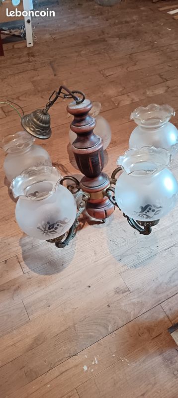 Lustre (image 1)