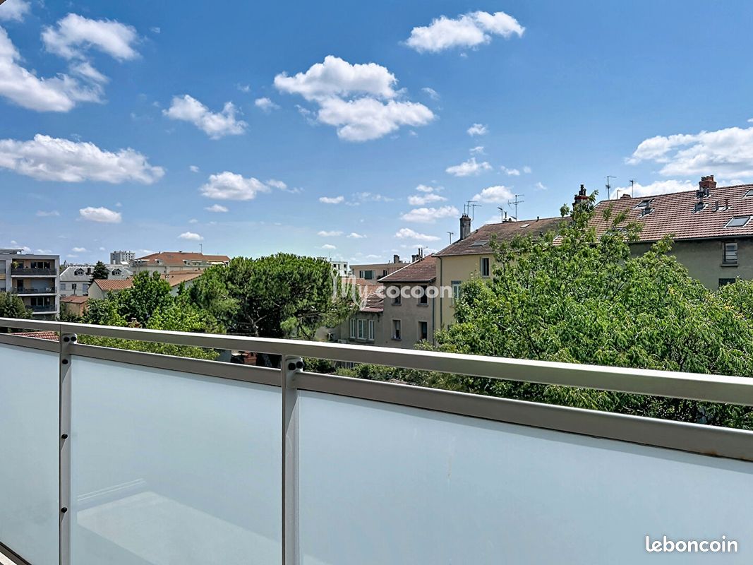Appartement 3 pièces 58 m² · à Vénissieux · 58 m² · 220 000 €
