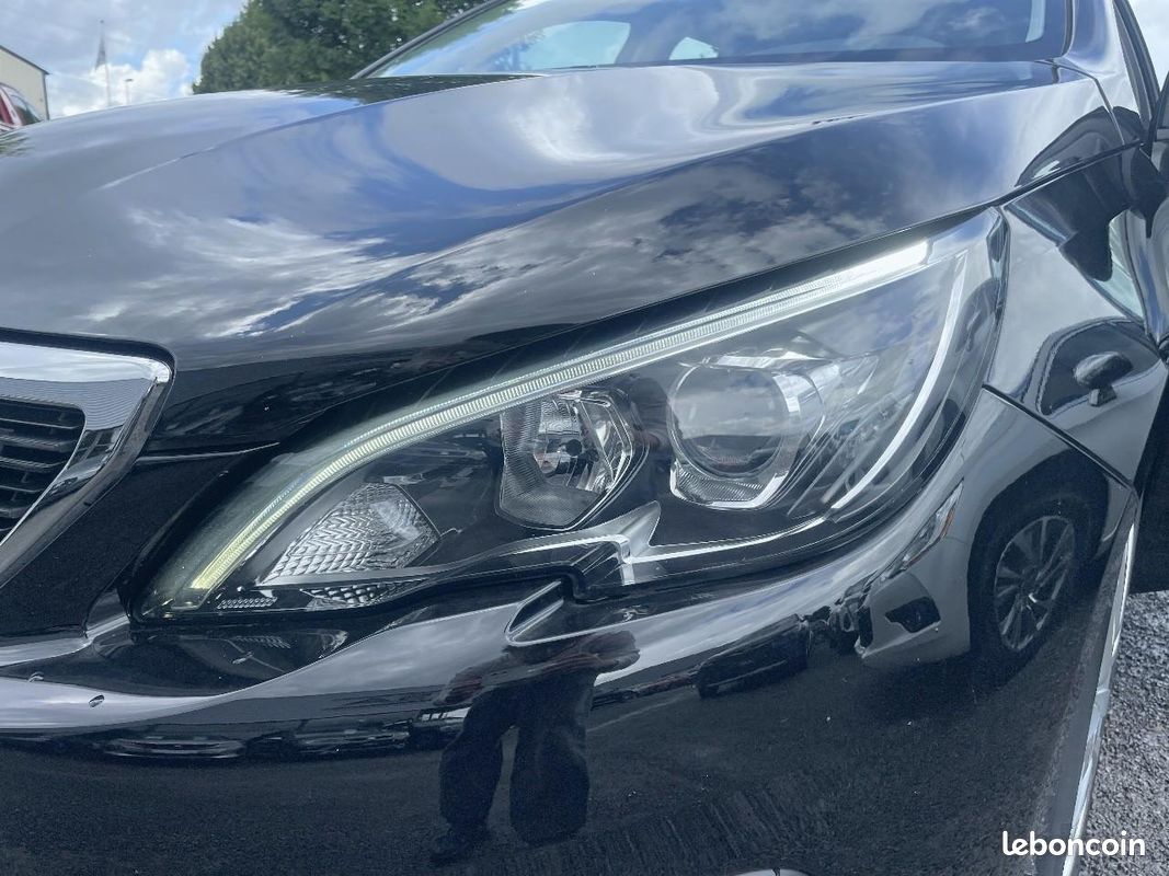 PEUGEOT 308 SW AFFAIRE 1.5 BlueHDi 130 Active Business (image 26)