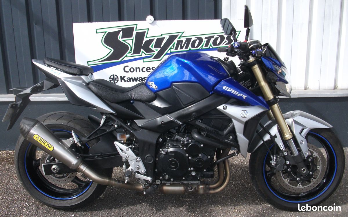 Suzuki GSR750 A2 (image 1)
