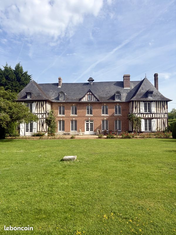 Maison 12 pièces 366 m² · à Bosc-Guérard-Saint-Adrien · 366 m² · 945 000 €