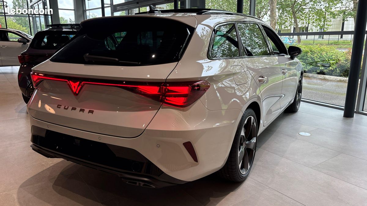 CUPRA Leon Sportstourer 1.5 eTSI Hybrid 150 ch DSG7 V (image 5)