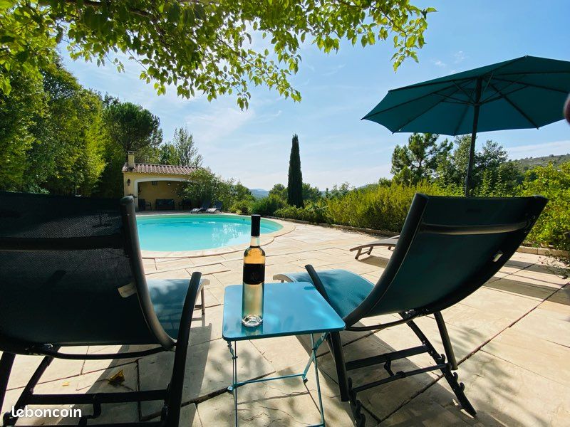 Villa avec piscine, clim et terrain de pétanque, entre mer et Verdon (image 11)