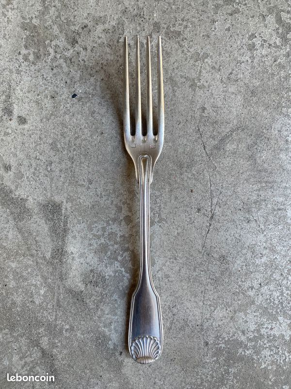 Fourchette en métal argenté SFAM Bayard - Modèle Coquille (18,5 cm) (image 1)