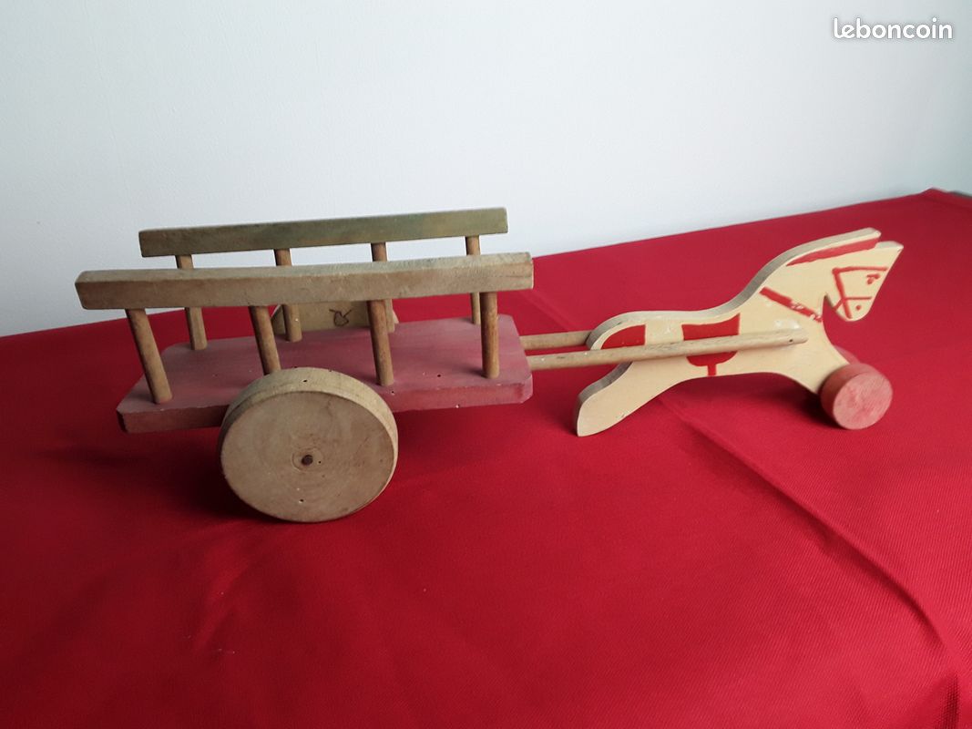 Jouet ancien cheval et charrette en bois 1950 - Collection
